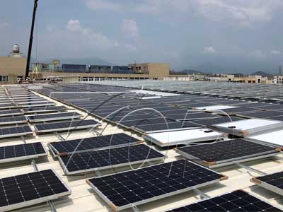Topfence: 屋上太陽光発電設置システムと持続可能なソリューションにおける最先端のイノベーション
        